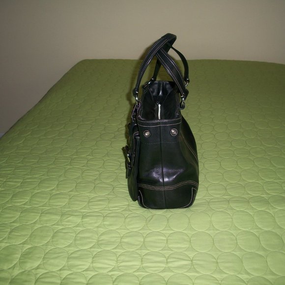 Coach Black Large Leather Beige Stitch Satchel/Shoulder Handbag - Picture 2 of 16